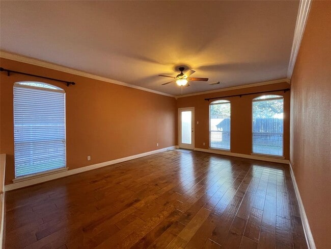 Building Photo - 2504 Avenue N