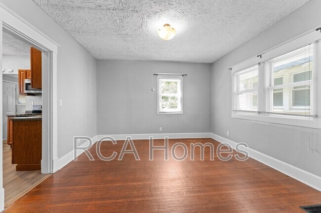 Building Photo - 3016 N New Jersey St
