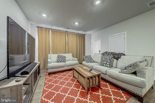 Building Photo - 20803 Wood Quay Dr