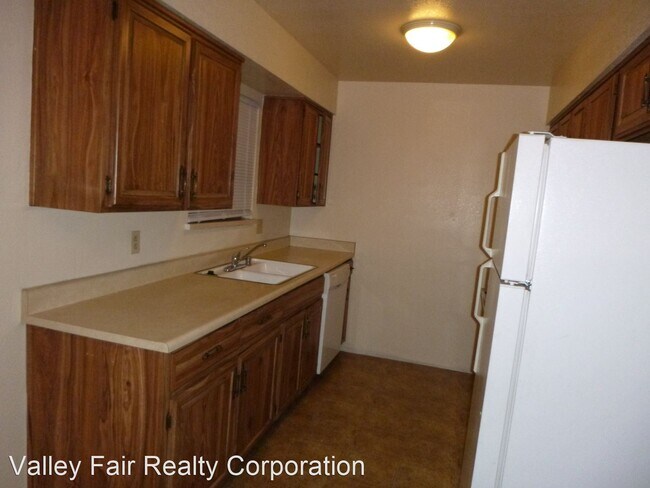 Building Photo - 1513 Anneka Ln