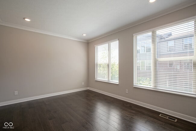 Building Photo - 8239 Bostic Dr