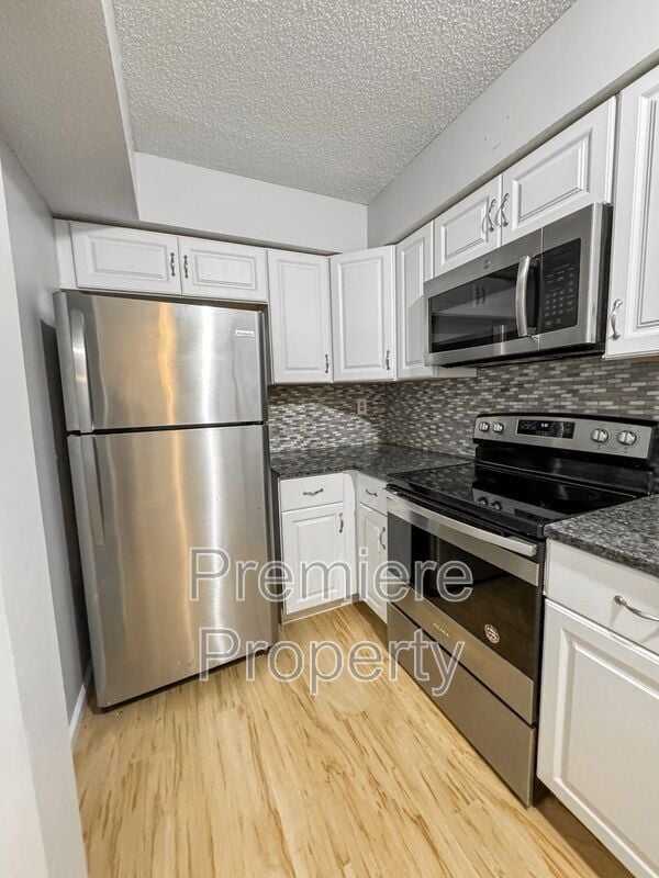 Building Photo - 11103 NW Player Dr