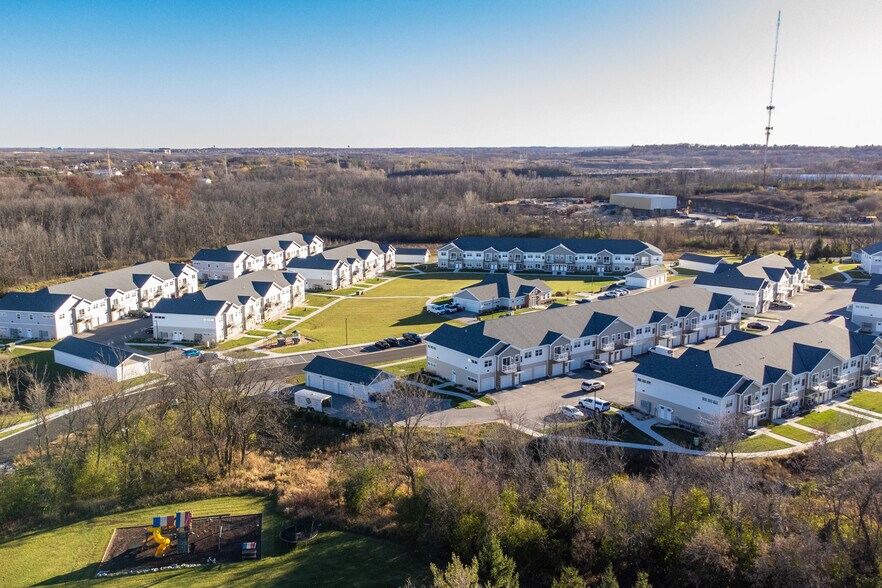 Primary Photo - Rock Pointe Village I LLC