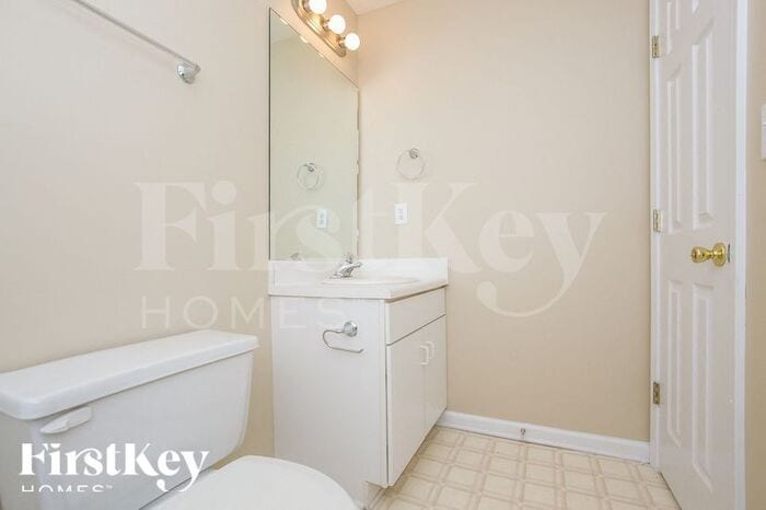 Building Photo - 118 Aztec Way SE