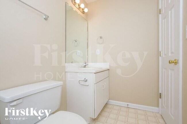 Building Photo - 118 Aztec Way SE