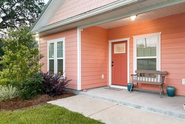 Building Photo - 3 bed 2 Bath Panama City Beach House