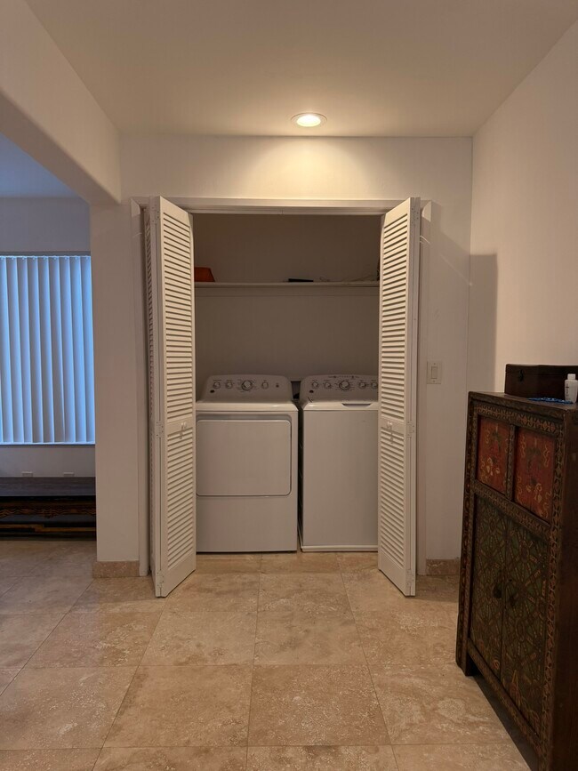 Laundry closet - 2212 The Strand