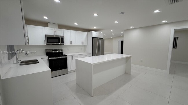 Building Photo - 10553 SW 22nd Terrace