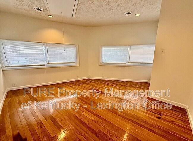 Building Photo - 430 Mt Tabor Rd