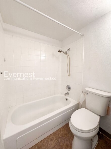 Building Photo - 3047 W 47th Ave
