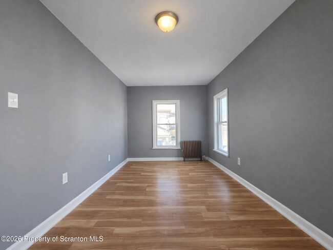 Building Photo - 2717 N Main Ave