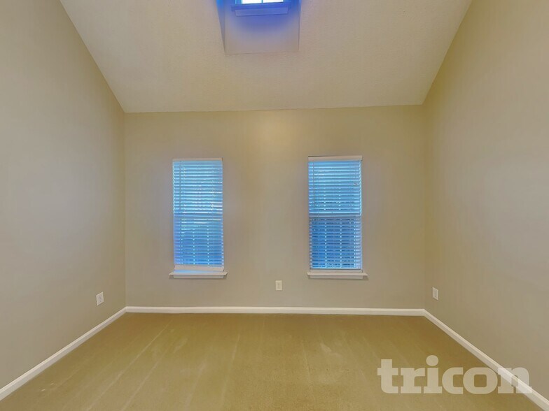 Building Photo - 2023 Westminster Ln