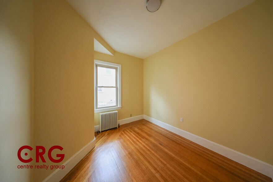 Building Photo - 22 Grand View Ave