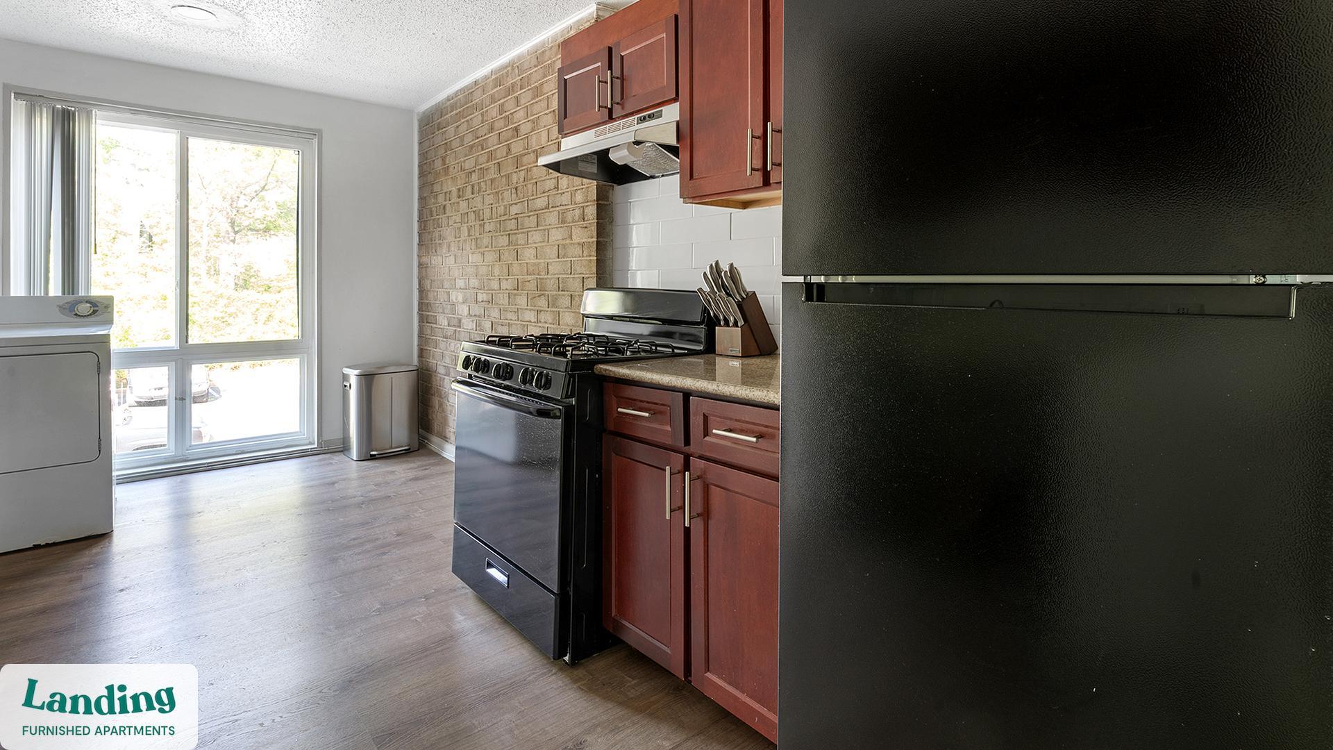 Building Photo - 6220 Springhill Dr