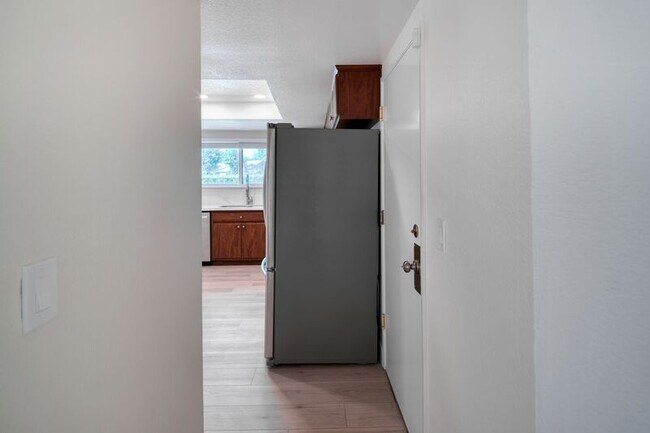 Building Photo - 6726 Calvine Rd