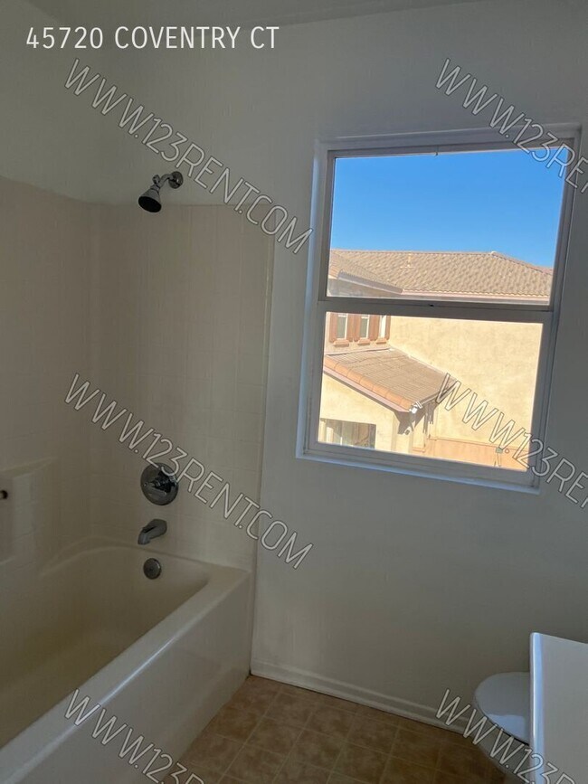 Building Photo - 45720 Coventry Ct.