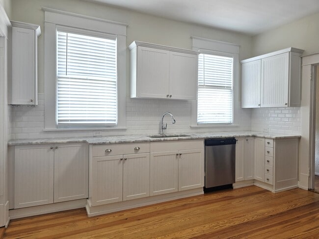 Building Photo - 1429 Stovall St