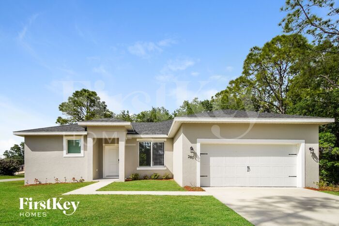 Primary Photo - 201 Spoonbill Ln