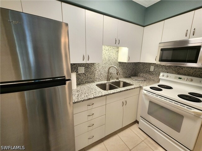 Building Photo - 167 N Collier Blvd