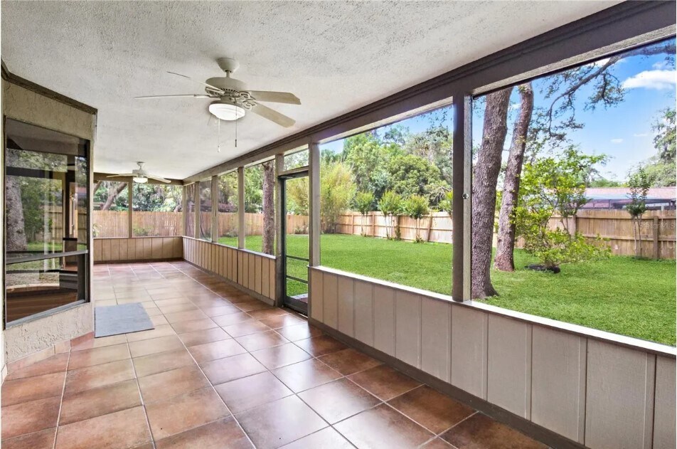 Building Photo - 490 Burnt Tree Ln