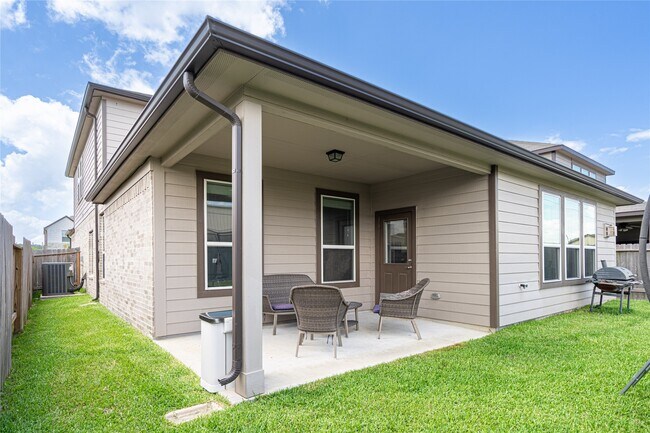 Building Photo - 14510 Tundra Swan Dr