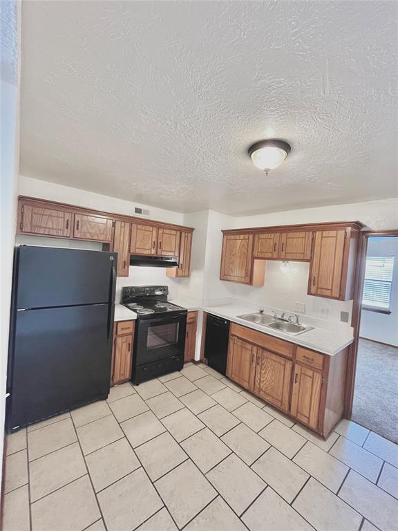 Building Photo - 1901 E Lindsey St