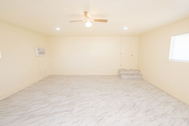 Building Photo - 1357-59 Marline Ave