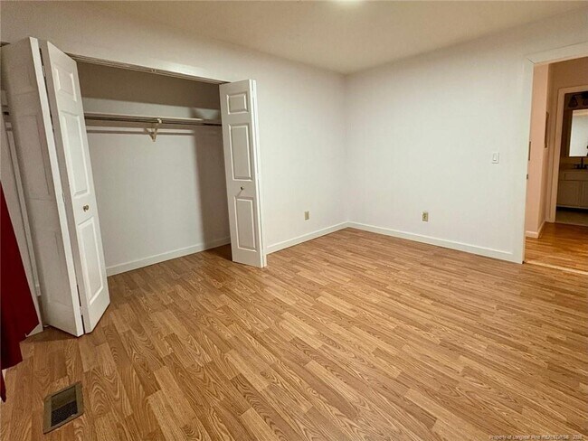 Building Photo - 5219 Mawood Ave