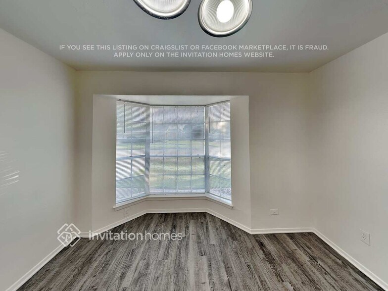 Building Photo - 13942 Towneway Dr