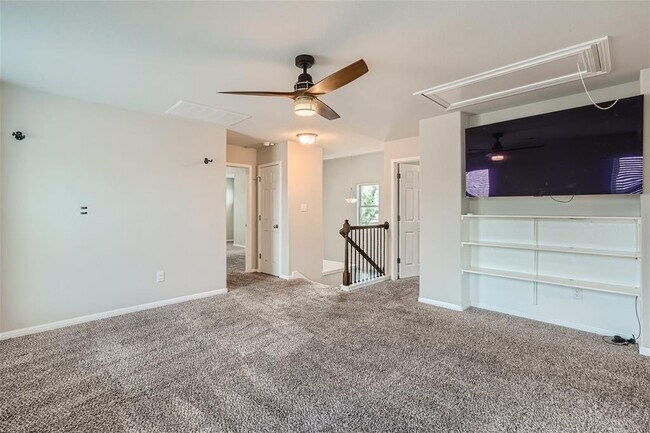 Building Photo - 501 Cinnamon Teal Ln