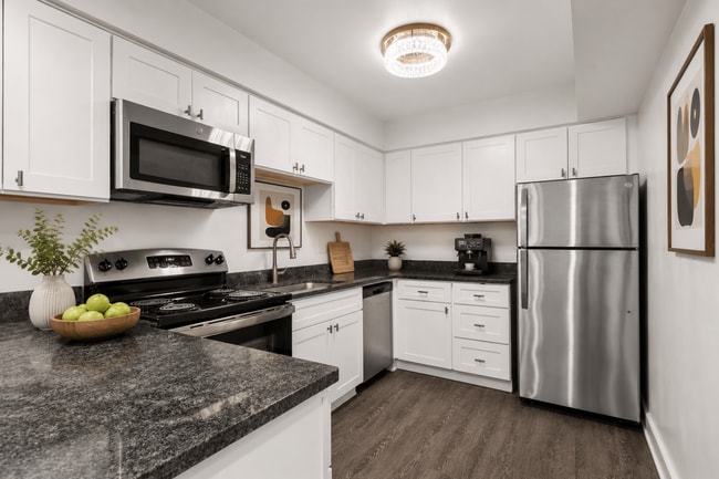 Building Photo - Apple Ridge Apartments - Livonia, MI
