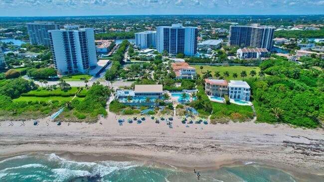 Building Photo - 4740 S Ocean Blvd