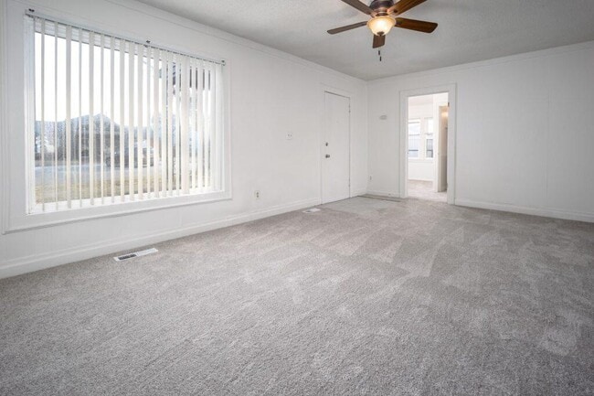 Building Photo - 1013 NW 45th St