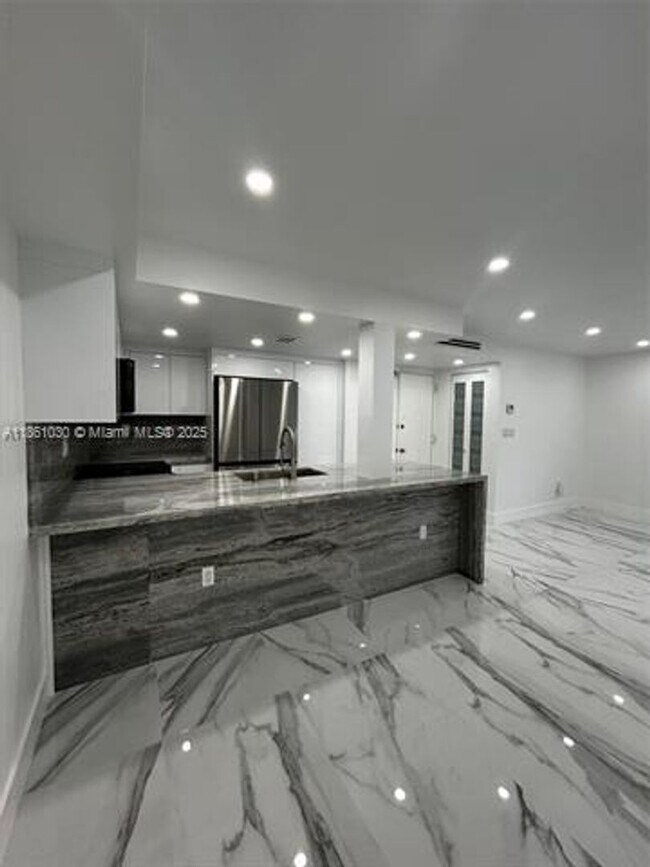 Building Photo - 11790 SW 18th St