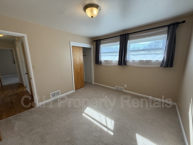 Building Photo - 1126 Lendel Ln