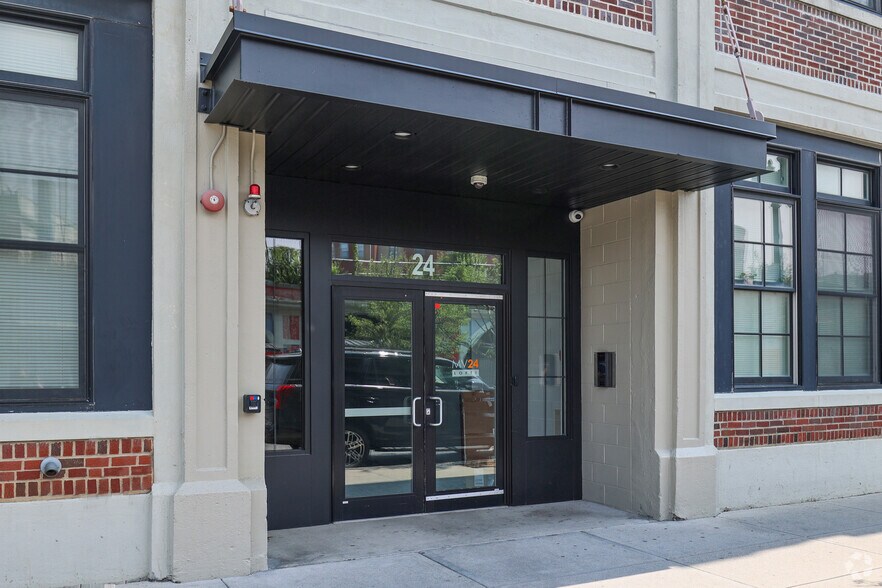 Entrance - 24 Mount Vernon Apartments