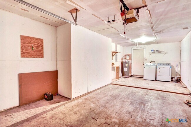 Primary Photo - 106 Hughson Ct