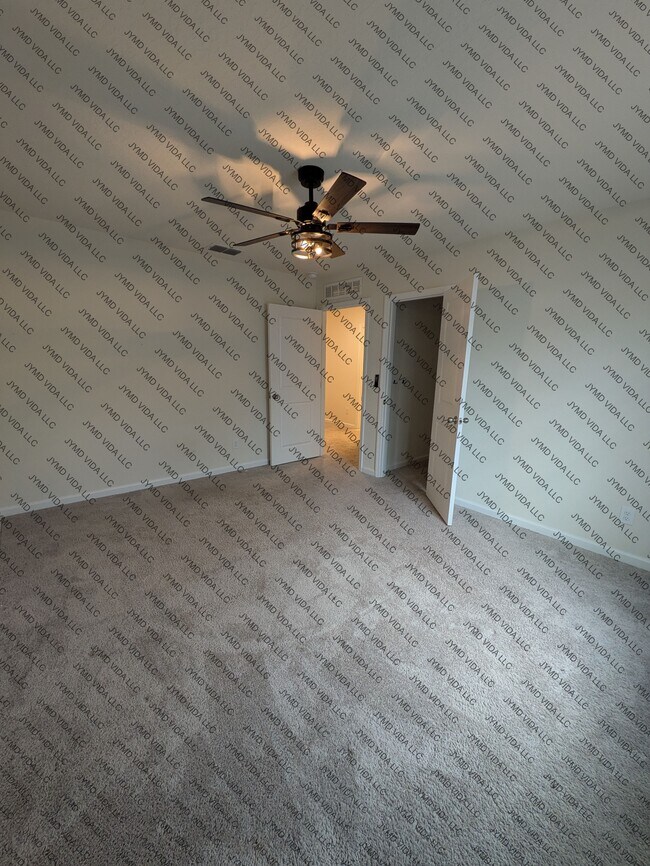 Building Photo - 2280 Litchfield Lp