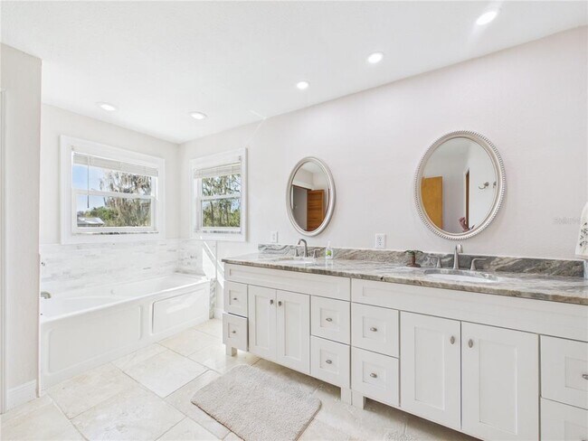 Building Photo - 11202 Winn Rd