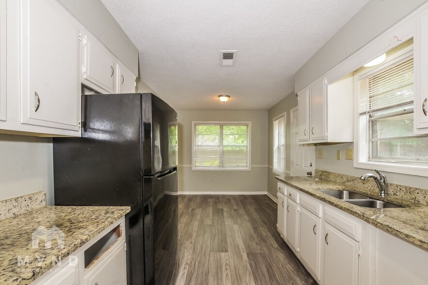 Building Photo - 3306 Foggy Ridge Cove