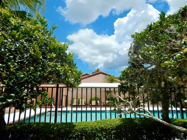 Building Photo - 22864 Marbella Cir