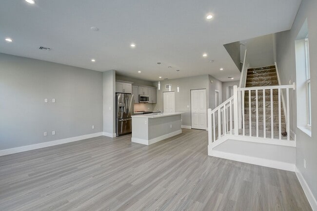 Building Photo - Frederick Isles Townhomes - Delray Beach