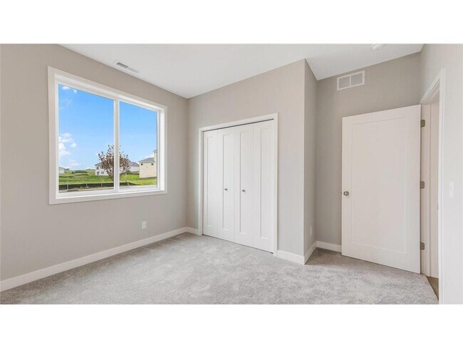 Building Photo - 2149 Westpointe Dr