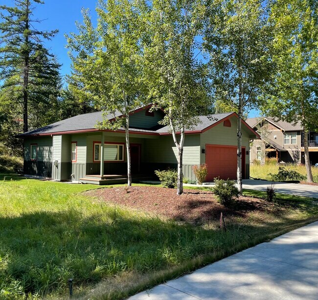 Building Photo - 714 State Park Rd