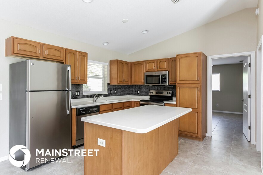 Building Photo - 7221 Minardi St