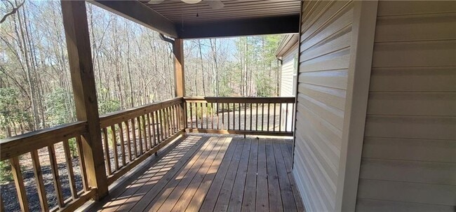 Building Photo - 123 Ridge Crest Ct
