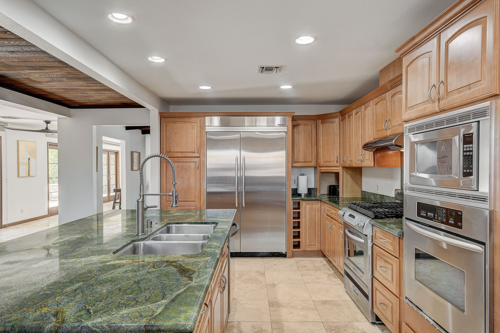Building Photo - 408 Lacy Ln