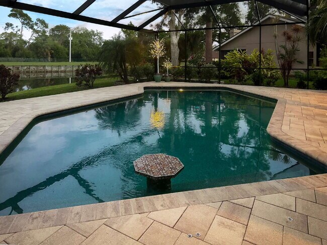 Building Photo - Palm Aire Fully Furnished Rental