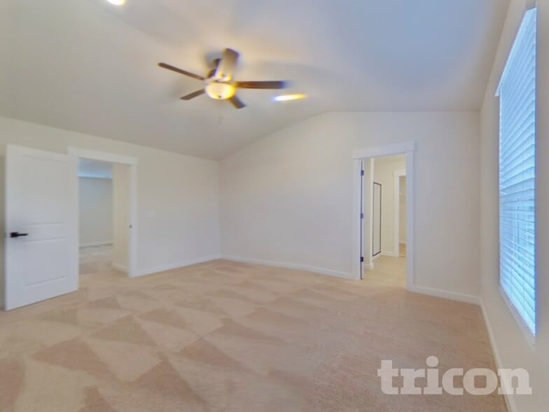 Building Photo - 1217 Crested Iris St