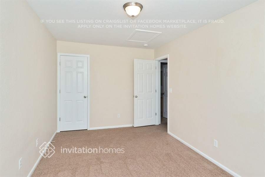 Building Photo - 1284 Bluebird St